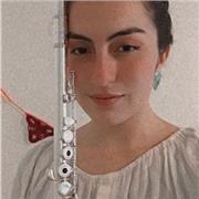 Profesora particular para clases de música (teoria y solfeo, lectura, iniciación) y clases de Flauta Traversa, para todas las edades (desde los 3 a los 100 años). Soy intérprete musical y pedagoga waldorf en formación, con experiencia haciendo clases sobr